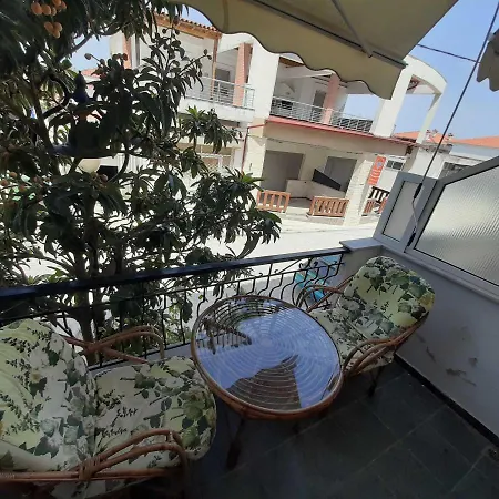 4-all Polyhrono Apartment Polychrono