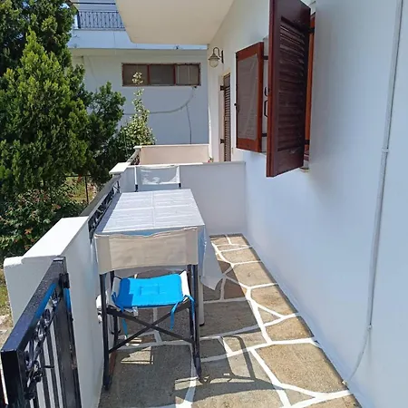 4-all Polyhrono Apartment Polychrono